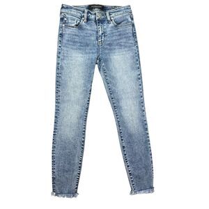Liverpool Jeans Women's 2/26 Blue The Skinny Crop Fray Light Wash Frayed Hem